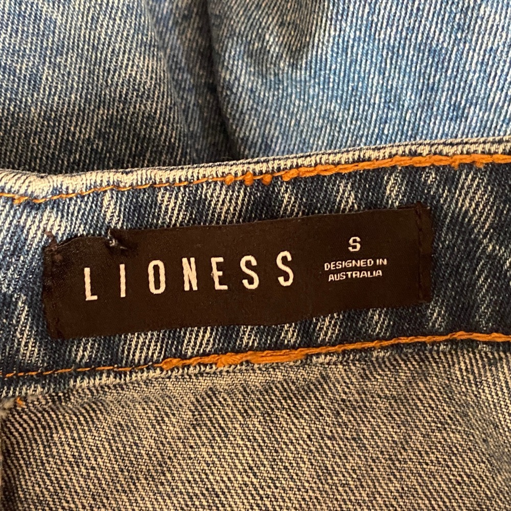 Lioness Denim Mini Skirt Size S Blue Pleated Ruffle Rodeo Western‎ Boho Festival - Picture 4 of 7